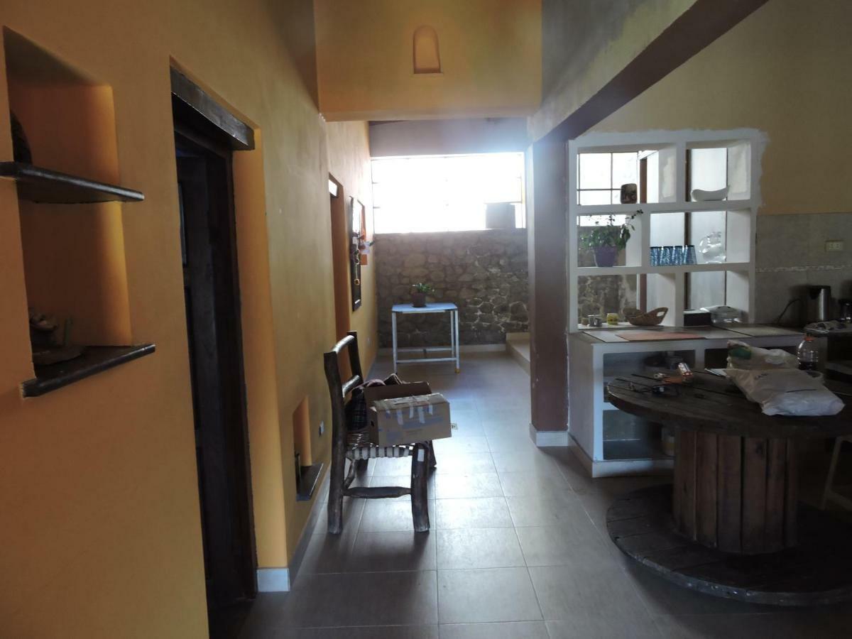 Hostal Casa De Piedra Humahuaca Luaran gambar